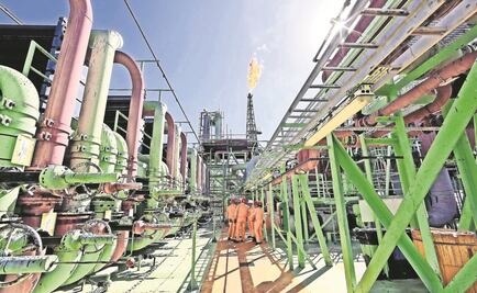 Reduce Fitch calificaciones de Pemex y CFE