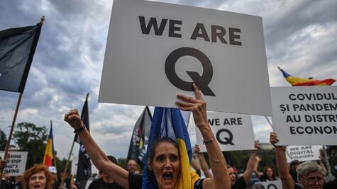 QAnon: ¿quién y cómo está asociado a esta teoría conspirativa en América Latina?