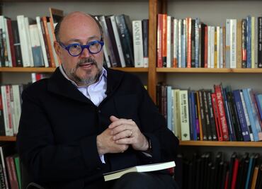 Ricardo Raphael denuncia recorte en IMER y renuncia