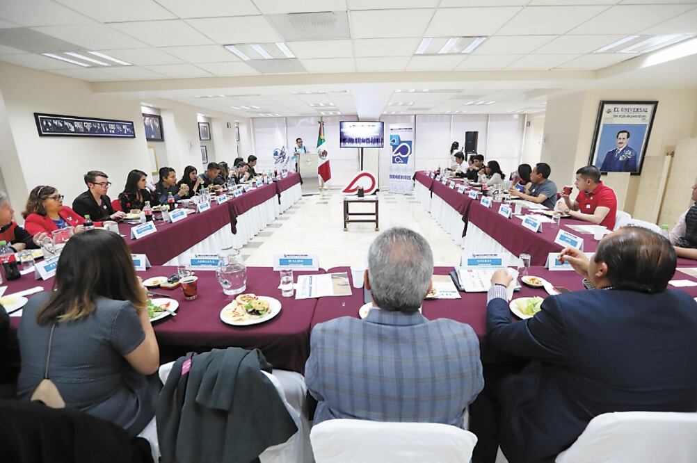 La segunda sesión de actividades del programa Cultura en Movimiento a Través del Poder de la Palabra, organizado por el Instituto Global de Comunicación y Expresión Pública, se llevó a cabo en el salón Palavicini de EL UNIVERSAL. (GERMÁN ESPINOSA. EL UNI)