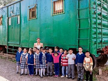 Mexico City’s “School-Wagon” offers education to poor children