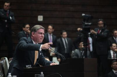 A este gobierno le quedó grande el país: PRD