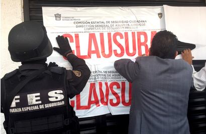 Clausuran empresas de seguridad en Satélite