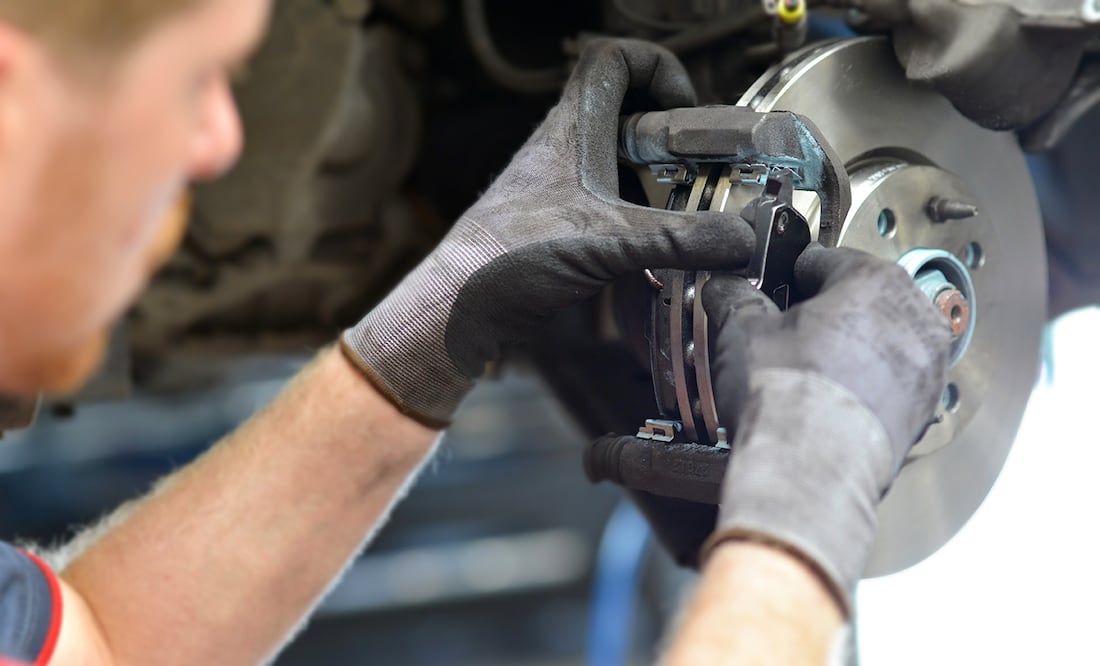 Señales de que tu auto necesita un servicio de frenos