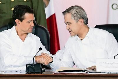 Critican AN y PT apoyo de Mancera a Peña Nieto