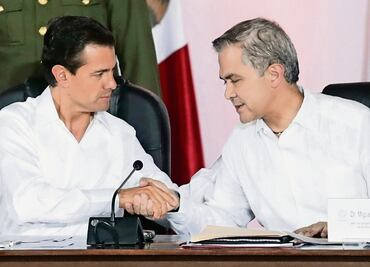 Critican AN y PT apoyo de Mancera a Peña Nieto