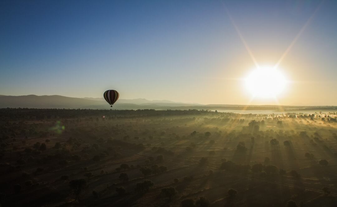 En Tlaxcala puedes recibir la primavera realizando un vuelo en globo. Foto: Cortesía