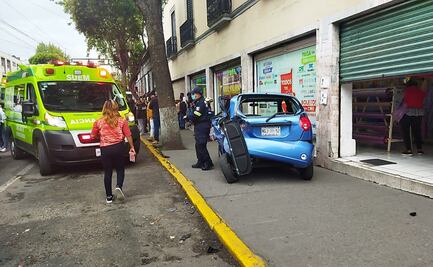 Choque múltiple deja 3 personas lesionadas en Centro Histórico de Toluca