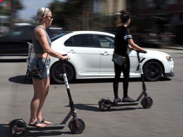 Quién paga los daños cuando chocas con un scooter