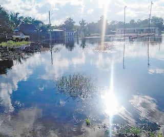 Van 26 mdp invertidos en apoyos por lluvias: Renán Barrera