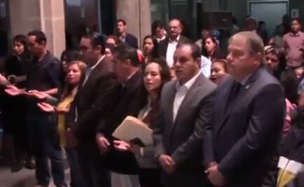 Critican a Cuauhtémoc Blanco por realizar misa en Palacio de Gobierno de Morelos