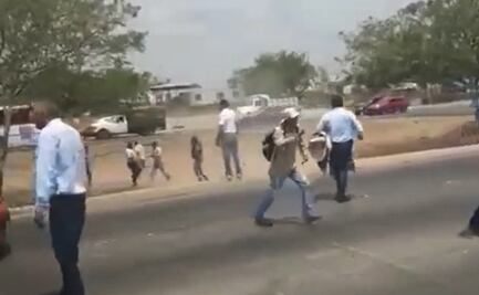 Joven apuñala a elemento de seguridad de Universidad Autónoma de Sinaloa durante informe de rector 