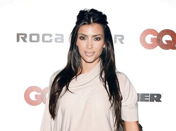 Retienen a punta de pistola a Kim Kardashian; sale ilesa