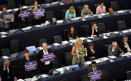 Eurocámara aprueba normas para reparto de refugiados