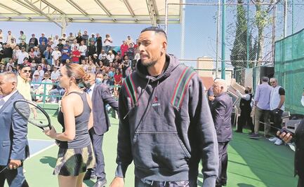 Nick Kyrgios convive con niños mexicanos