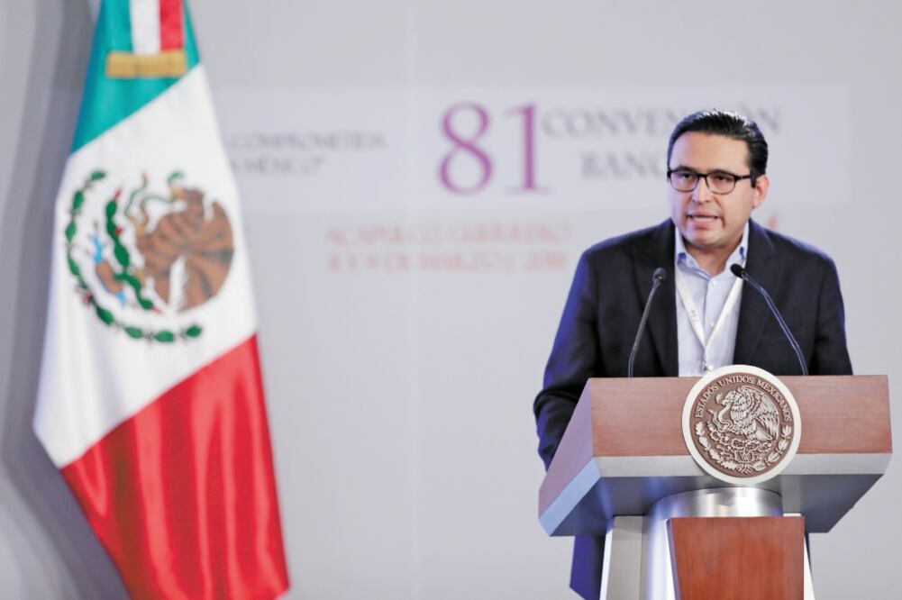 Bernardo González, presidente de la Comisión Nacional Bancaria y de Valores, aseguró que Mexico se convierte en la primera nación de América Latina en contar con una regulación en la materia (ARCHIVO EL UNIVERSAL)
