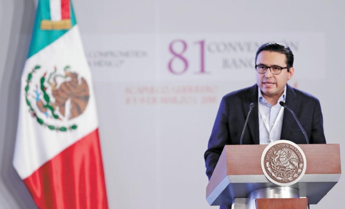 Bernardo González, presidente de la Comisión Nacional Bancaria y de Valores, aseguró que Mexico se convierte en la primera nación de América Latina en contar con una regulación en la materia (ARCHIVO EL UNIVERSAL)