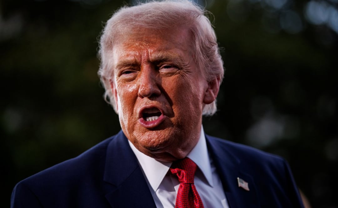 El presidente estadounidense Donald Trump se dirige a los fotógrafos de la prensa tras saludar a los invitados durante el picnic del Congreso en el jardín sur de la Casa Blanca en Washington, D.C., EU, el 19 de mayo de 2026. Foto: EFE