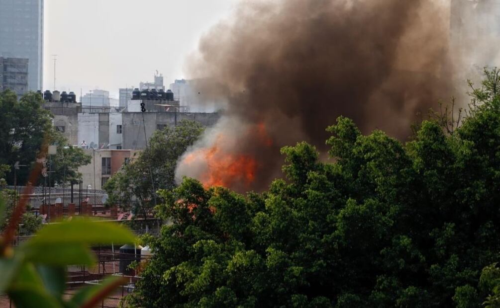 Reportan evacuación de 200 personas para evitar accidentes. Foto: Fernanda Rojas