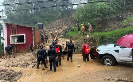 Avalancha de agua y lodo afecta docenas de viviendas en Tlilapan, Veracruz