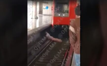 Rescatan a mujer de las vías del Metro