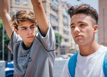 Así modifican las hormonas la conducta de un hombre adolescente, según experta