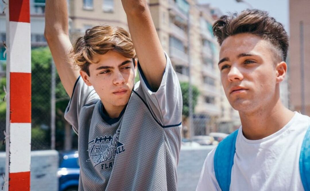 Los intrincados cambios neurobiológicos en los adolescentes varones. Fuente: Freepik.