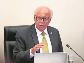 Sí usé término nini, pero no para descalificar: Narro