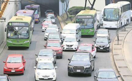 Este martes 4 de febrero no circulan autos con engomado rosa