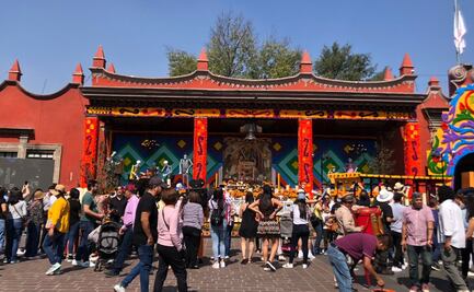 Así conmemoran los capitalinos el Día de Muertos en la alcaldía Coyoacán  