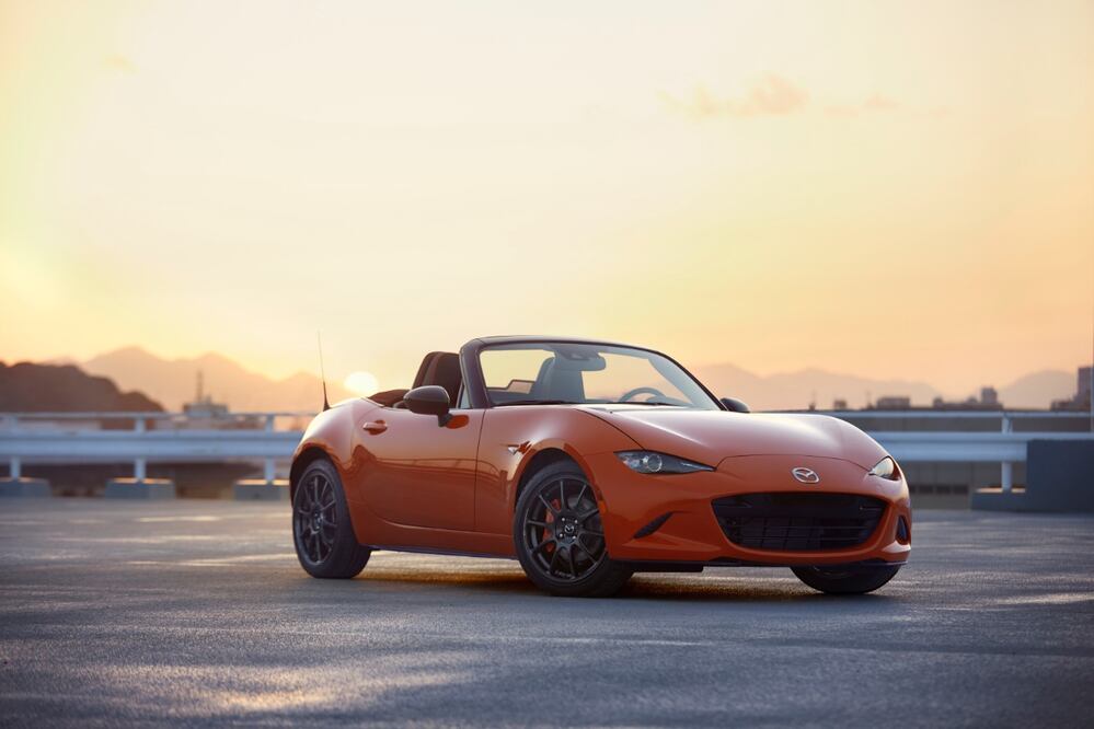 Mazda celebra las tres décadas de lanzamiento del Roadster más emblemático