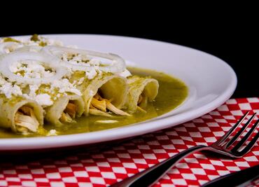 El pozole, las enchiladas y mole, platos que nos dan identidad