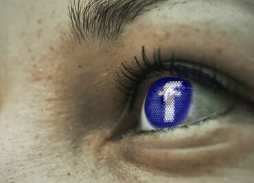 Así puedes averiguar toda la información que Facebook guarda sobre ti