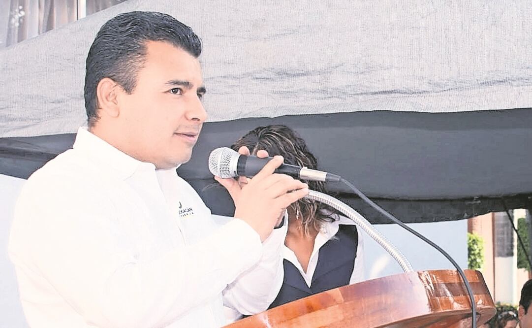 Calderón fue señalado por la Contraloría por malversación de fondos cuando fue secretario de Gobierno de Michoacán. (ARCHIVO EL UNIVERSAL)