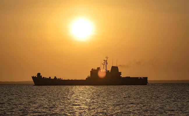 Moscú denuncia "intercepción ilegal" de un petrolero por EU; contraviene convención sobre navegación en mar abierto, acusa