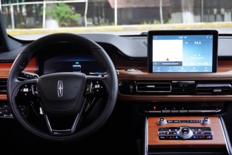 A prueba: Lincoln Aviator Grand Touring 2020, ¿El final de los autos de gasolina convencionales?