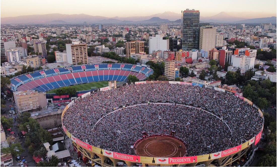El alcalde de Benito Juárez, Luis Mendoza, señaló que la Plaza de Toros México podría reabrir sus puertas este sábado 9 de noviembre. Foto: Luis Ramírez @luis_e_ramirez