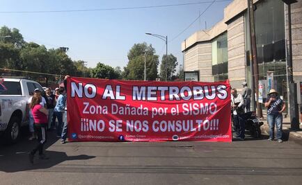 Vecinos de Tlalpan protestan ante ampliación de la Línea 5 del Metrobús