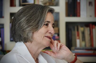 Mónica Lavín, una historia de duelo familiar