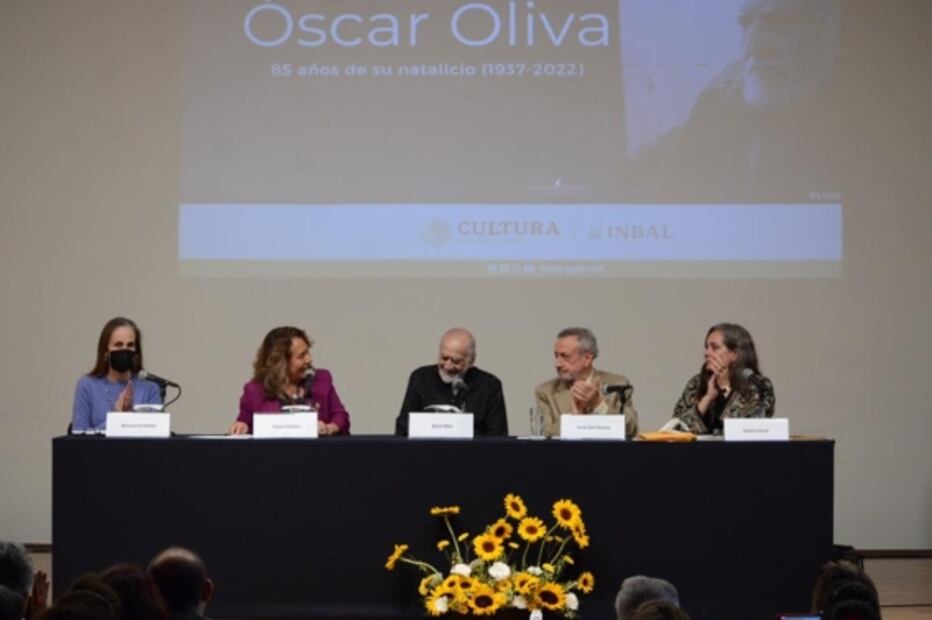 Homenaje a Óscar Oliva, el poeta que aviva las palabras