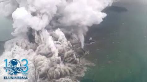 Volcán Krakatoa pierde dos tercios de altura tras explosión que causó tsunami