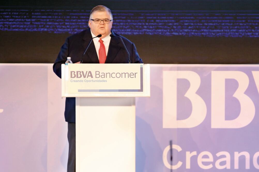 Agustín Carstens descartó que la política monetaria que se ha aplicado afecte la actividad económica del país. FOTO: AGUSTÍN SALINAS. EL UNIVERSAL