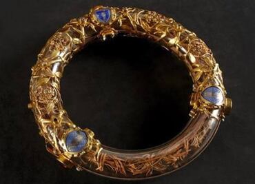 La corona de espinas y otras reliquias de Cristo que resguarda la Catedral de Notre Dame