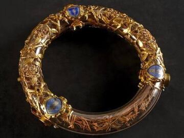 La corona de espinas y otras reliquias de Cristo que resguarda la Catedral de Notre Dame