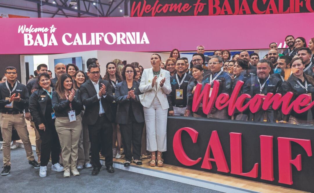 Autoridades de Baja California durante las actividades de ayer en el Tianguis Turístico que se desarrolla en Tijuana. Foto: de MOISÉS PABLO. CUARTOSCURO