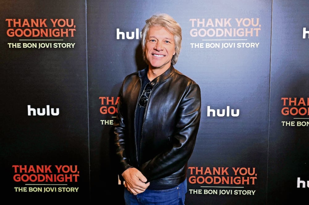 La serie documental tiene como base un encuentro ocurrido en febrero de 2022, antes de que Jon se sometiera a cirugía de las cuerdas vocales. AFP