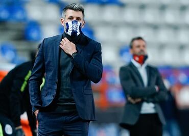 Pachuca ya busca técnico por si pierden contra Chivas