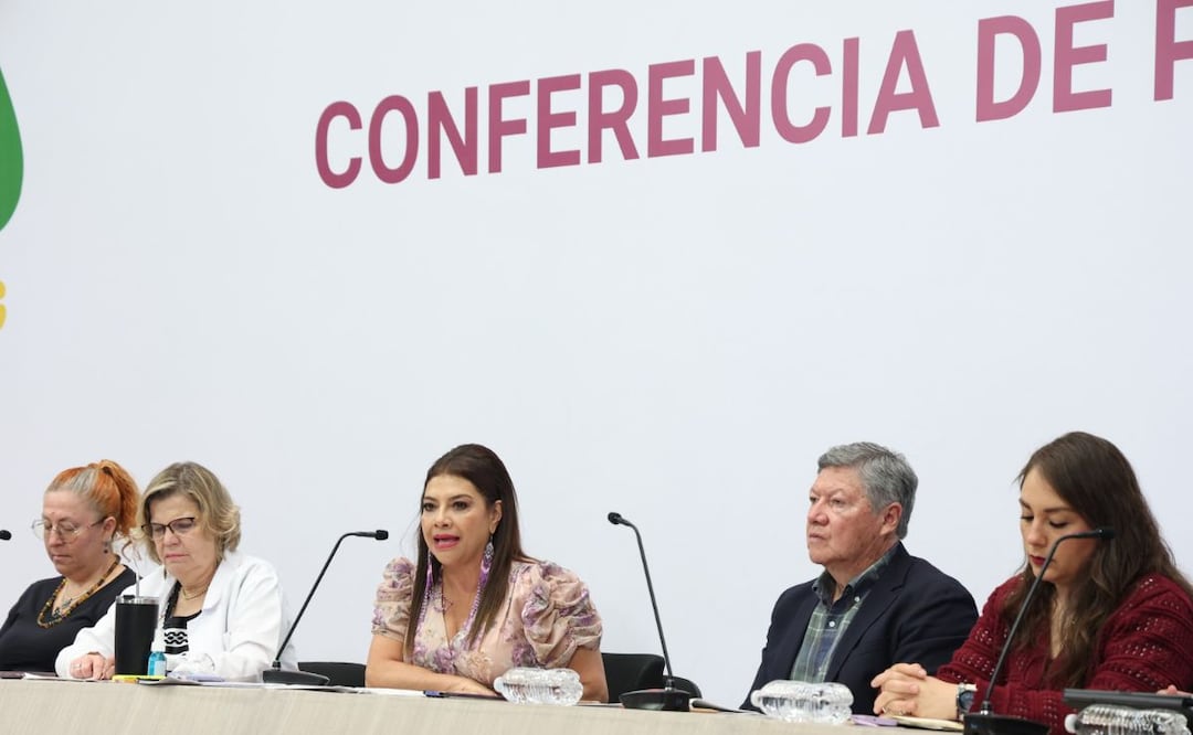 Durante una conferencia de prensa, Clara Brugada explicó el plan de vacunación contra el sarampión antes y durante el Mundial 2026. | Foto: Especial.