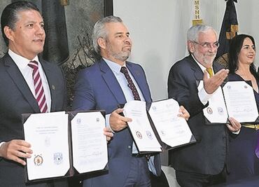 Urgente, mejor distribución de doctores en el país: Graue