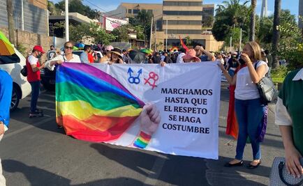 Comunidad LGBTIQ+ llena las calles de Sinaloa de color en marcha del orgullo gay